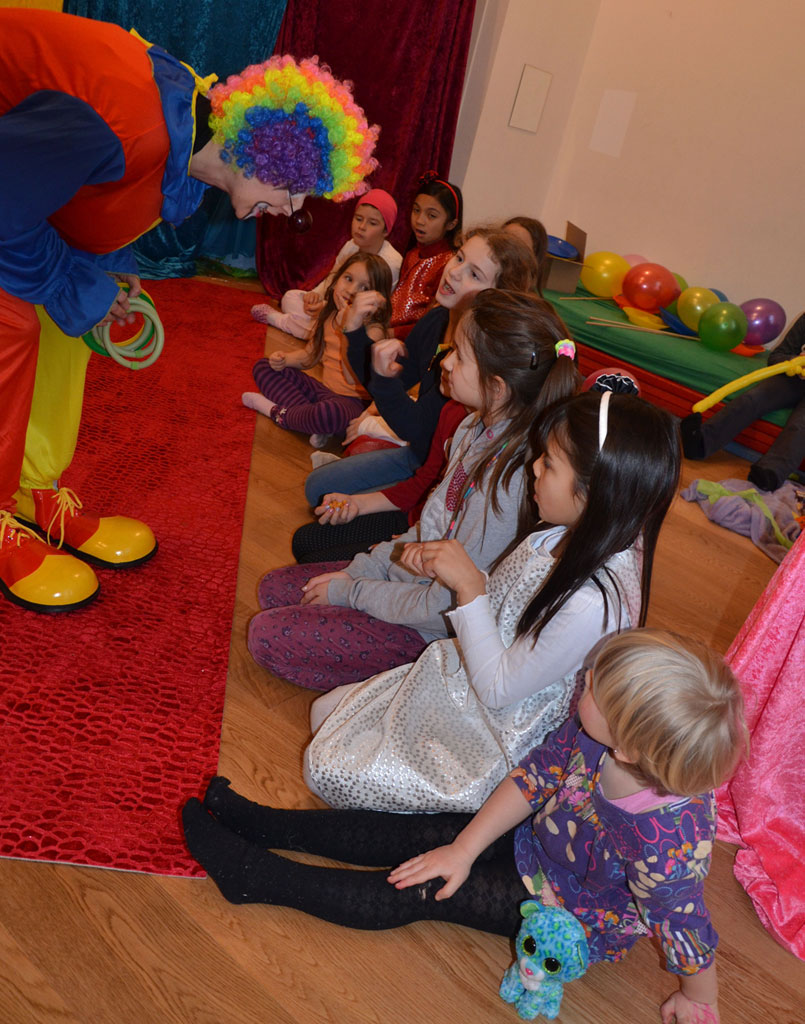 Kinderanimation mit Clown