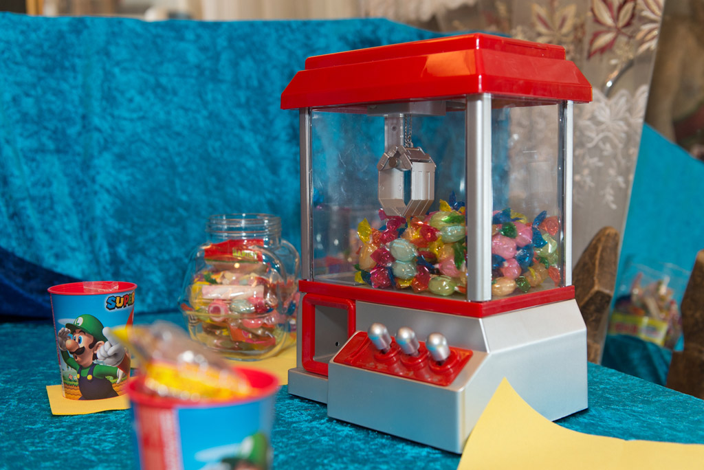 Kindergeburtstag Kinderanimation Bonbon-Maschine